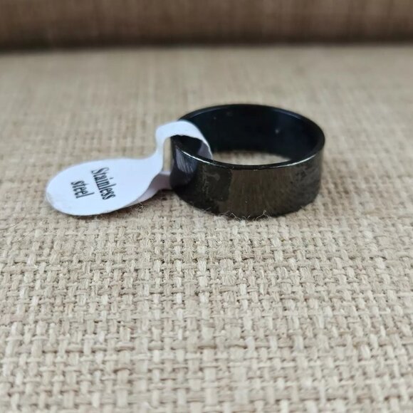 LOVE Ring Black Tone Finger Band Fashion Jewelry Unisex Rings Size 7.5 Unbranded - Picture 5 of 11